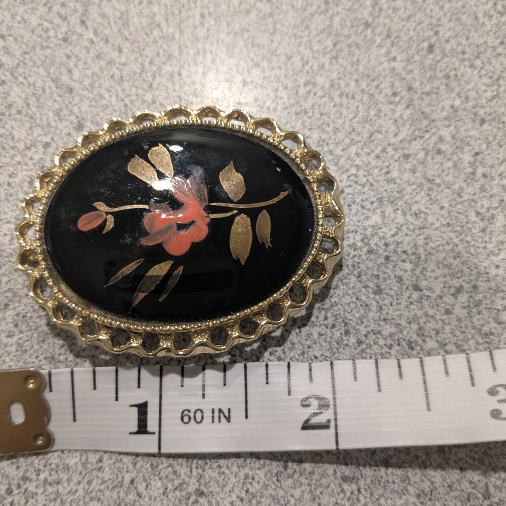 BROOCH